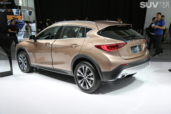 QX30-1.jpg
